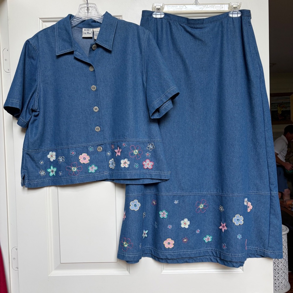 Vintage Koret City Blues Petites Den in Embroidered Skirt Set Large Cottagecore